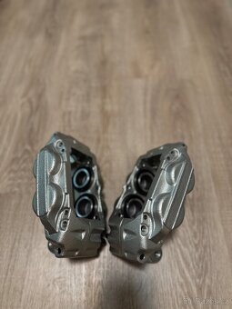 Brzdy WRX Subaru , všechny modely s roztečí 5x100 - 5