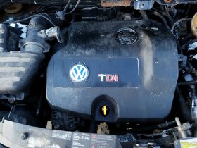 Prodám díly z Volkswagen Sharan 1.9tdi 85KW, 96 KW - 5