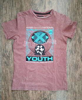 12 triček, vel. 146/152 - 5