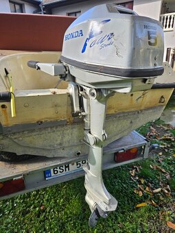 Motorový člun 5hp - 5