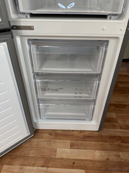 Lednice s mrazákem Bosch (212) - 5
