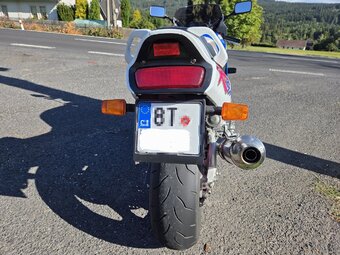 Suzuki gsxr750w - 5