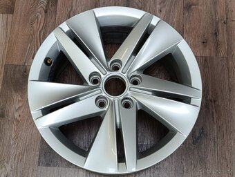 5x112 Volkswagen 7Jx16 ET48 NORFOLK číslo 5H0601025 alu - 5