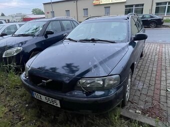 volvo V70 2,5 tdi na opravu/díly - 5