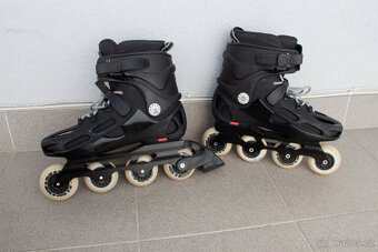 Kolečkové brusle rollerbla twister 80 velikost eur 44/28,5cm - 5