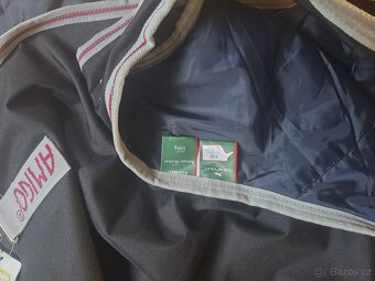 Nepromokavá pracovní deka EXERCISE a deka Walker Amigo,100 g - 5