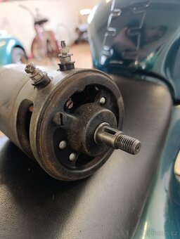 VW Brouk dynamo 12v - 5