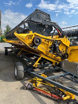New Holland CR8.90 - 5