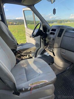 Volkswagen Crafter 2.5 TDI 5 míst - 5