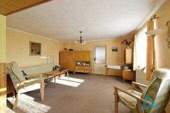 Rodinný dům se stodolou a garáží – Bříšťany u Hořic (okres J - 5