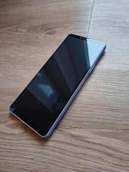 Sony Xperia 10 V 5G 6GB/128GB fialová - 5