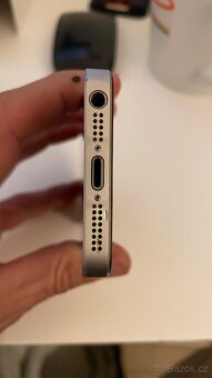 iPhone se 2016 64gb- rozbitý display - 5