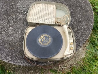 Přenosný gramofon - 5
