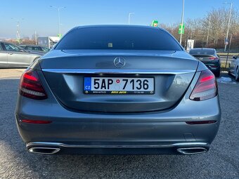 Mercedes-Benz E 220 2016 - 5