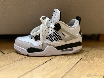 NIKE AIR JORDAN 4 MİLİTARY BLACK nové 37,5 dámská velikost - 5