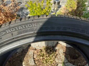 NEXEN Roadian 295 30 r22 - 5