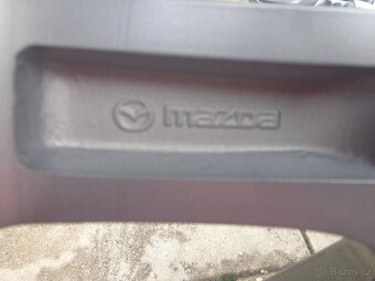 5x114,3 R17 original MAZDA 5 alu kola s TPMS ventilkama - 5