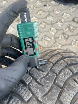 Zimní pneu 235/50/18 - 5