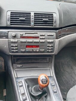 BMW 323i - 5