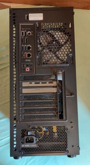 PC 5600x , Rx 6800 , 16gb ram , 1T SSD M2 - 5