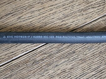 Kabel k nabíječce s koncovkou Type 2 - 5