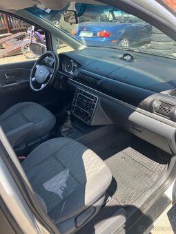 Ford Galaxy 1.9 TDi 85kw 7 míst, tažné - 5