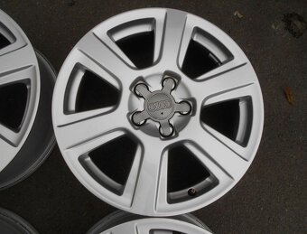 Alu disky originál Audi 17", 5x112, ET 33, šíře 7J - 5