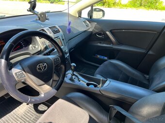 Toyota Avensis combi 2,2D - 5