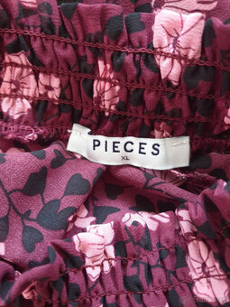 Pieces XL 42 vínová fialová květovaná halenka květ - 5