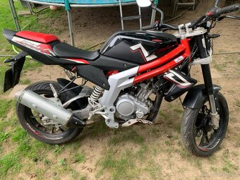 Rieju RS3 125 NKD – sportovní naháč s duší Yamahy - 5
