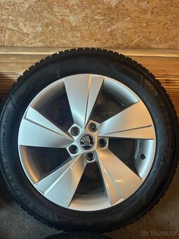 ALU Kola ŠKODA 5x112 R17 ZEUS Zánovní Zimní Pneu 215/55/17 - 5