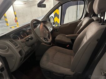 Camper, automat, postel a možností kuchyňky - 5