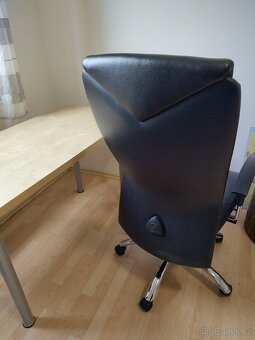 STOLEK IKEA PSACÍ - PC. 4.800,- - 5