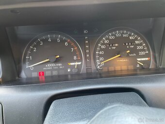 Mitsubishi Galant 2,0 GLSI Rok výroby:1988 - 5