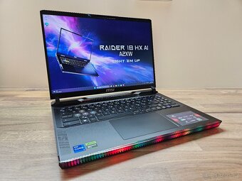 16" 240HZ 2K_MSI RAIDER GE68HX_i9-14900HX_32GB_RTX 4060 8GB - 5
