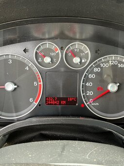 Prodám ford c-max 1.6tdci - 5
