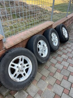 Prodám kola na Jeep Grand Cherokee wj 245/70 r16 - 5