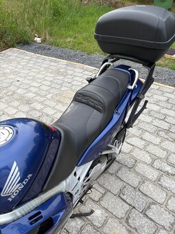 Honda VFR 750F RC36 1993 - 5