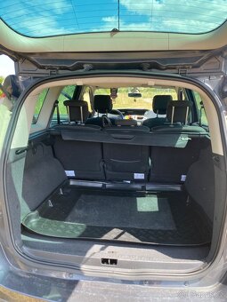 Renault Megane Scenic - 5
