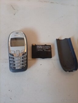 Staré mobilní telefony - 5