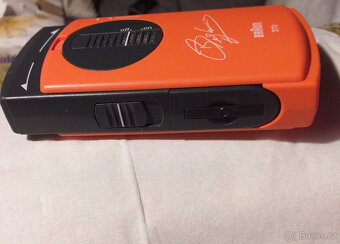 Retro holící strojek na baterky. - 5