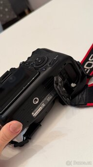Canon EOS 6D Mark II – tělo - 5