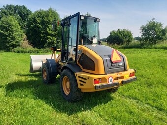 Kolový nakladač Case 321E atlas ar JCB cat - 5