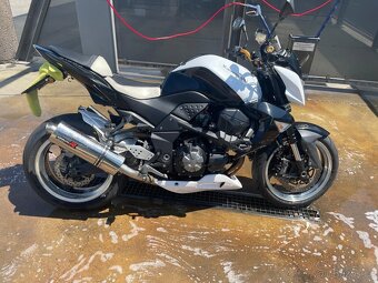 Kawasaki Z1000 - 5