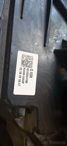 Prave predni svetlo Hyundai i30 92102G4100 - 5