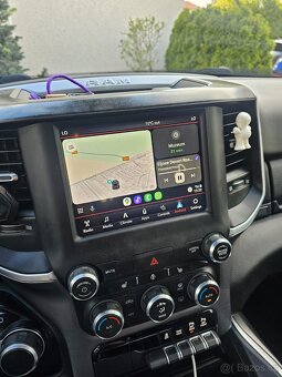 Dodge RAM 1500. 5.7 V8 HEMI - 5