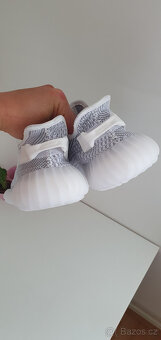 Úplně nové tenisky Yeezy Boost 350 V2 "Static" 43 - 5