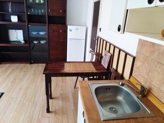 Pronájem bytu 1kk s balkonem, Praha 4 - Kamýk, Mařatkova. - 5