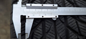 Bridgestone 185/60 R16 - 5