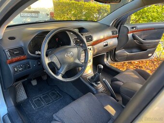 Toyota Avensis 2.0 Benzín - 5